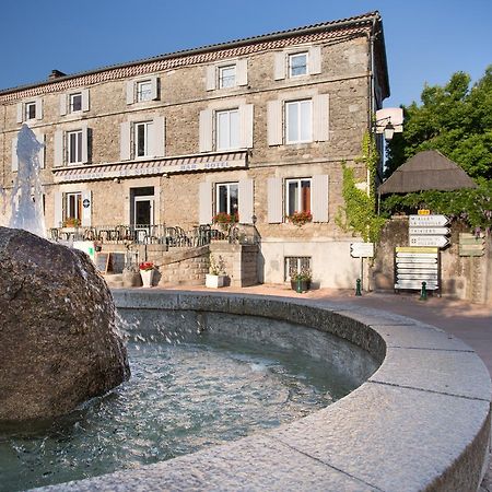 Hotel Restaurant Le Sully Saint-Saud-Lacoussiere ภายนอก รูปภาพ