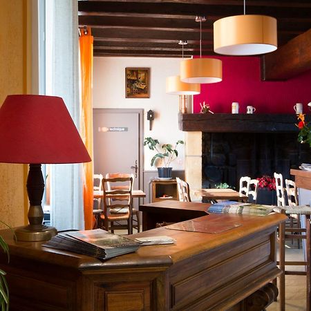 Hotel Restaurant Le Sully Saint-Saud-Lacoussiere ภายนอก รูปภาพ